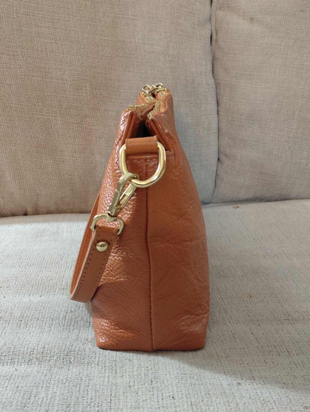 Valentina Cognac Leather Shoulder Bag with Gold Charm - Picture 2 of 10
